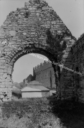 CHANCEL ARCH OF TEMPLE NAIVE 12TH